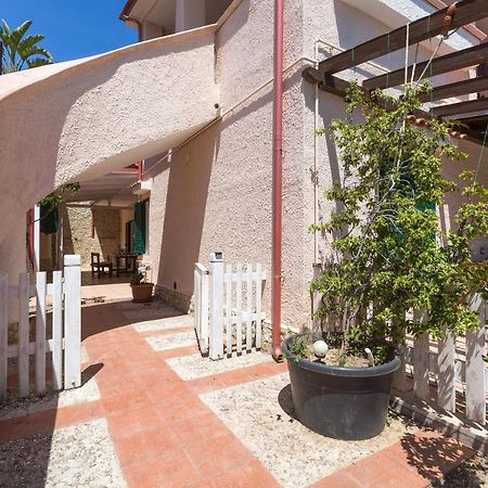 Il Bacio Del Sole By Barbarhouse Apartment Vieste Ngoại thất bức ảnh